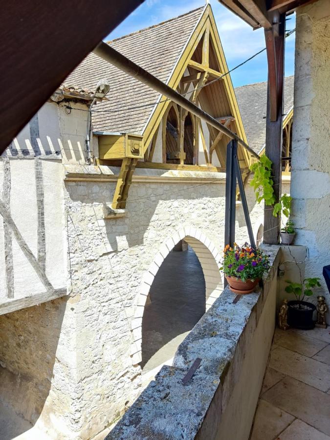 L'Entree Chambres D'Hotes Bar & Restaurant Castillonnès Exteriér fotografie