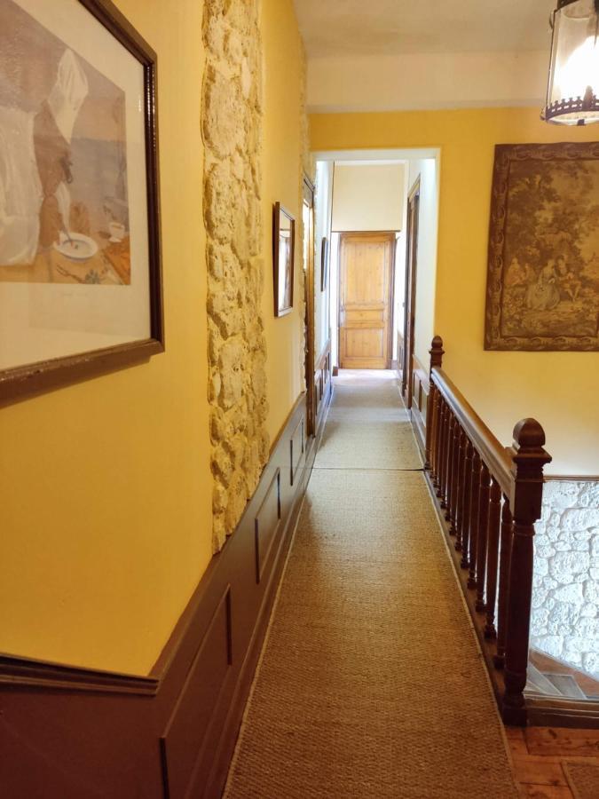 L'Entree Chambres D'Hotes Bar & Restaurant Castillonnès Exteriér fotografie