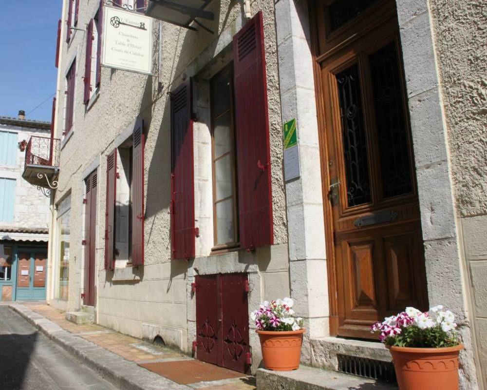 L'Entree Chambres D'Hotes Bar & Restaurant Castillonnès Exteriér fotografie
